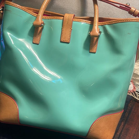 Dooney & Bourke - Picture 5 of 9